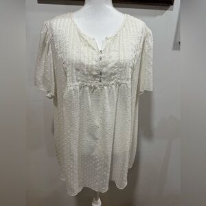 Lane Bryant peasant shirt 26/28 white pattered 3/4 button up short sleeve sweet